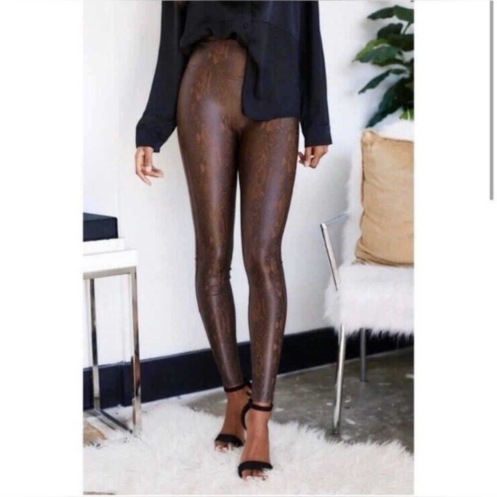 SPANX Faux Leather Snakeskin Print Leggings Brown 20265R Women’s Size Large
